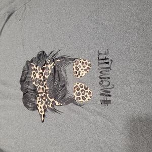 💥SHEIN Gray Shirt(Free If You Bundle 2 Or More Items)